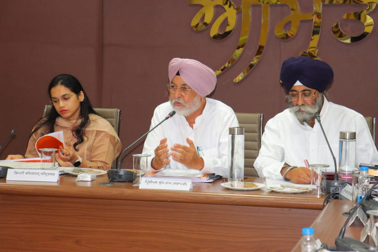 ਸਫਲਤਾ ਨਾਲ ਚਲਾਏ ਜਾ ਰਹੇ ਸੈਲਫ ਹੈਲਪ ਗਰੁੱਪਾਂ ਲਈ ਵਿਧਾਨ ਸਭਾ ਕਮੇਟੀ ਵੱਲੋਂ ਅੰਮ੍ਰਿਤਸਰ ਜ਼ਿਲਾ ਪ੍ਰਸ਼ਾਸਨ ਦੀ ਸਰਾਹਨਾ-