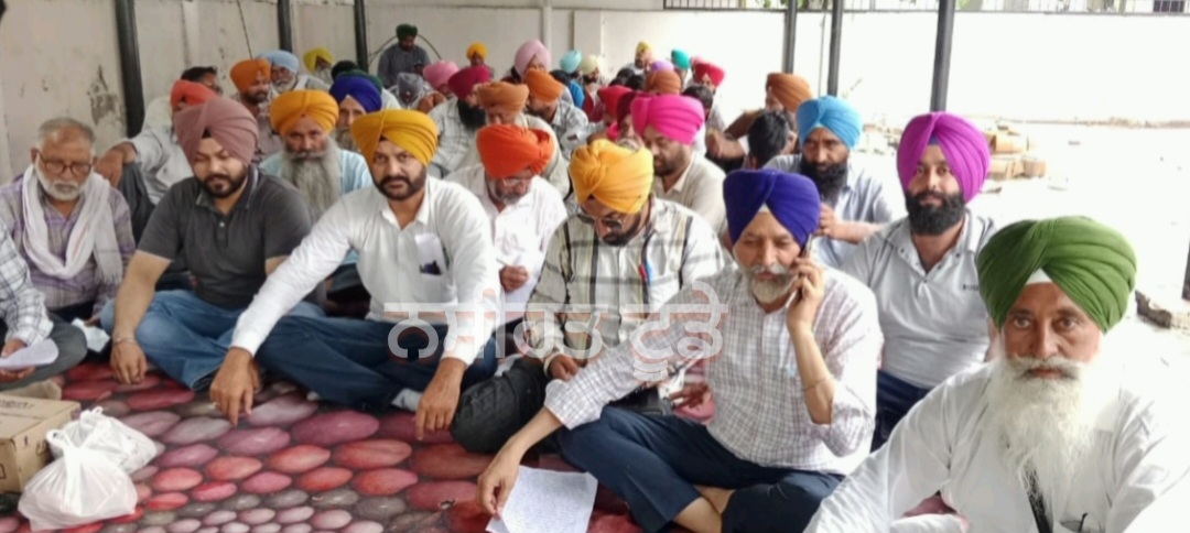 ਕੇਂਦਰੀ ਟਰੇਡ ਯੂਨੀਅਨਾਂ/ ਫੈਡਰੇਸ਼ਨ ਵੱਲੋ ਭਾਰਤ ਬੰਦ ਦੀ ਹਮਾਇਤ ‘ਚ ਟੈਕਨੀਕਲ ਸਰਵਿਸ ਯੂਨੀਅਨ ਵੱਲੋ ਜੰਡਿਆਲਾ ਗੁਰੂ ਵਿਖੇ ਦਿੱਤਾ ਗਿਆ ਰੋਸ ਧਰਨਾ-