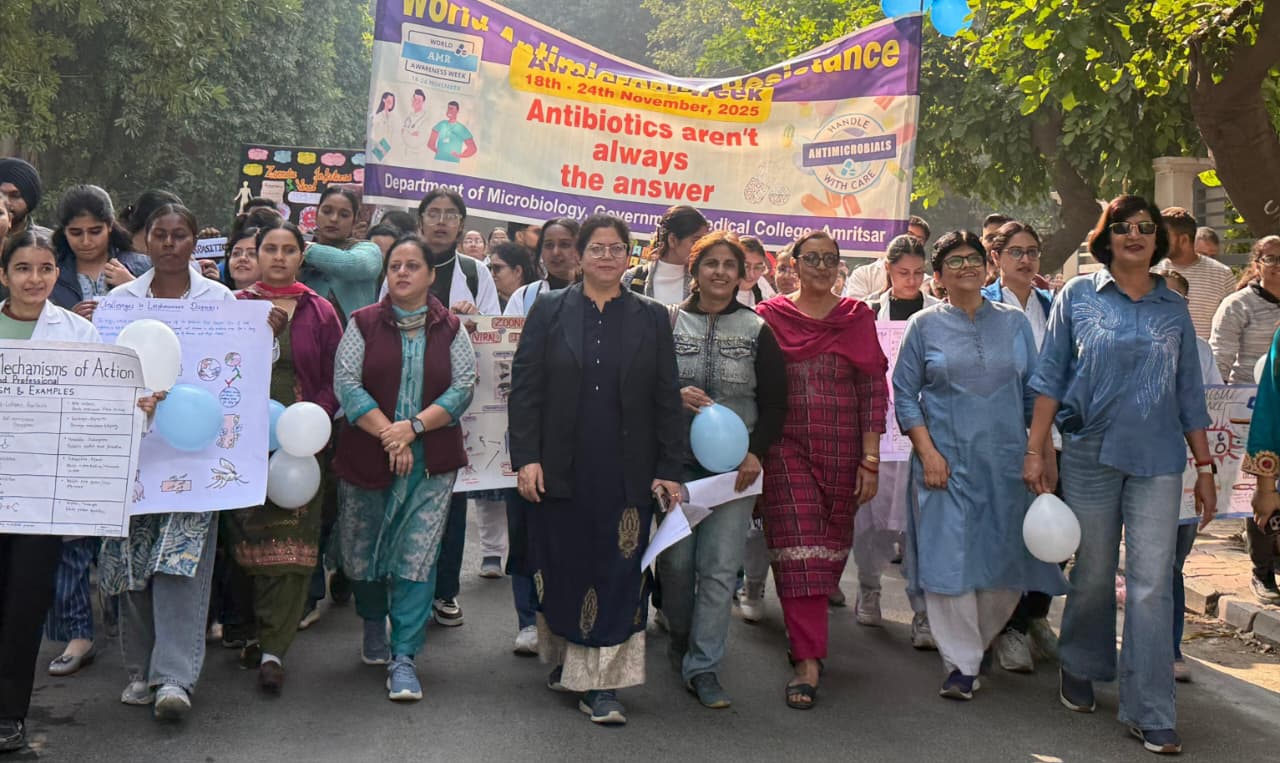 ਮਾਈਕ੍ਰੋਬਾਇਓਲੋਜੀ ਵਿਭਾਗ ਵੱਲੋਂ ਮਨਾਇਆ ਗਿਆ ‘ਐਂਟੀਮਾਈਕ੍ਰੋਬਾਇਲ ਜਾਗਰੂਕਤਾ ਹਫ਼ਤਾ’-