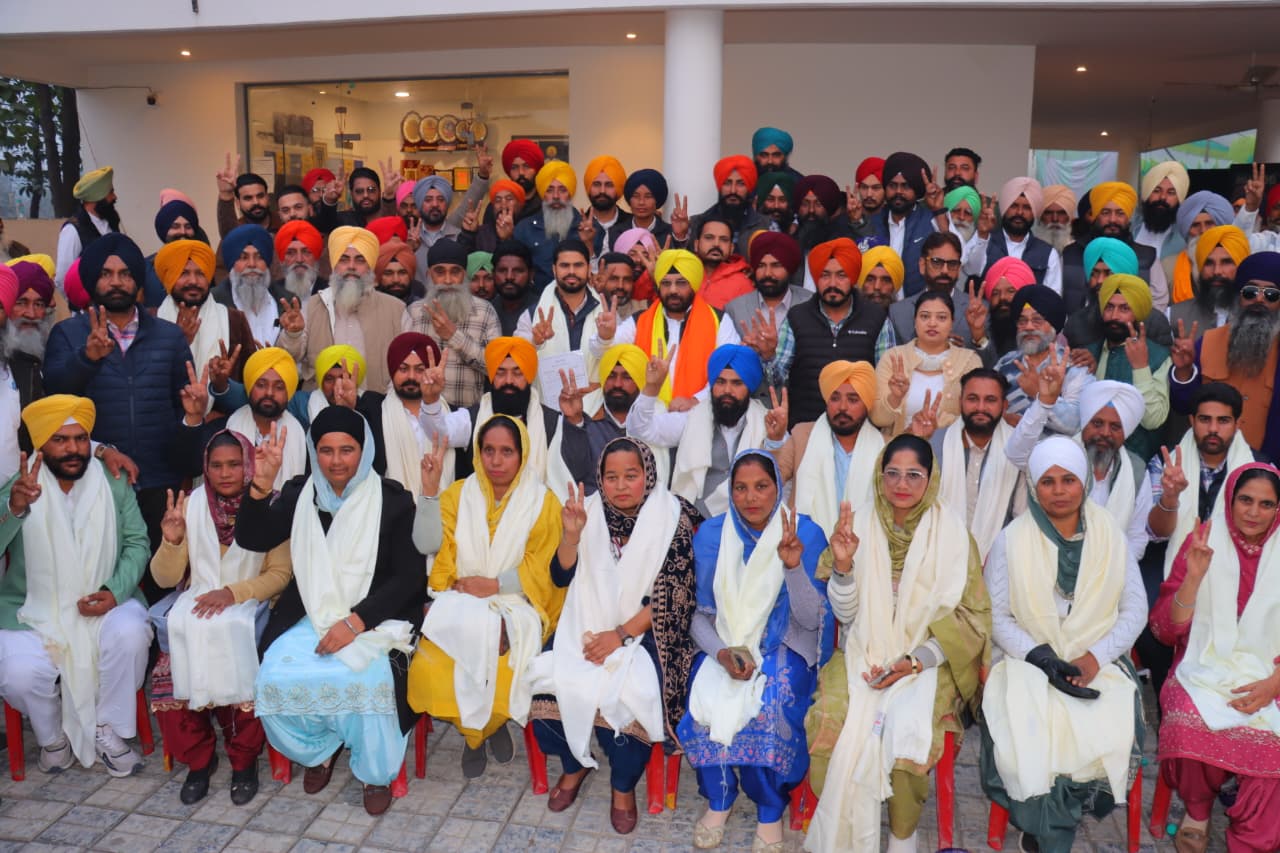 ਕੈਬਨਿਟ ਮੰਤਰੀ ਈਟੀਓ ਨੇ ਜ਼ਿਲਾ ਪ੍ਰੀਸ਼ਦ ਅਤੇ ਪੰਚਾਇਤ ਸੰਮਤੀ ਦੀਆਂ ਚੋਣਾਂ ਵਿੱਚ ਜੇਤੂ ਰਹੇ ਉਮੀਦਵਾਰਾਂ ਦਾ ਕੀਤਾ ਸਨਮਾਨ-